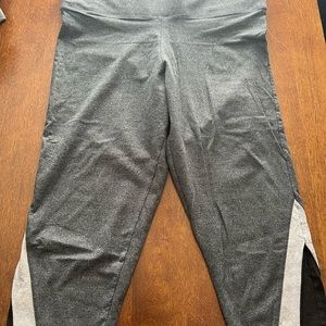 Victoria Sport cropped leggings XL